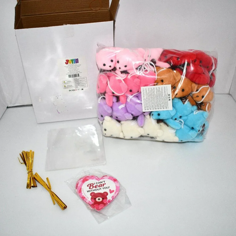 JOYIN 28 Pack Valentine's Day Gifts | Mini Plush Animals with Heart Cards | NWT